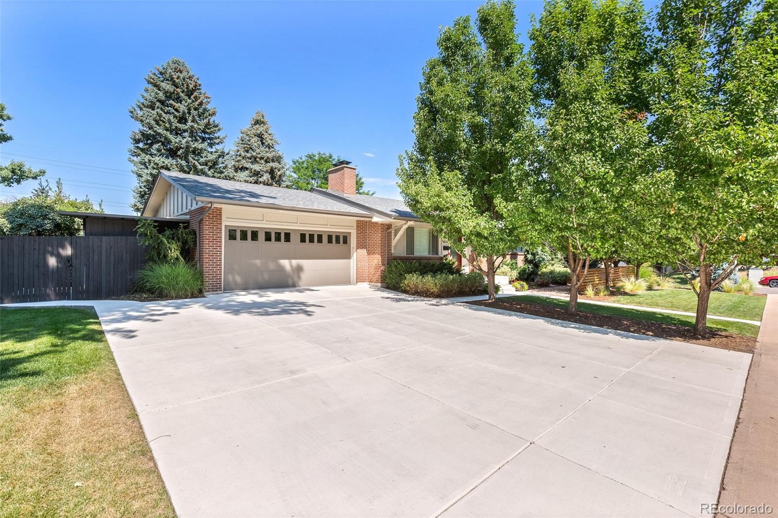 8214 E Kenyon Drive