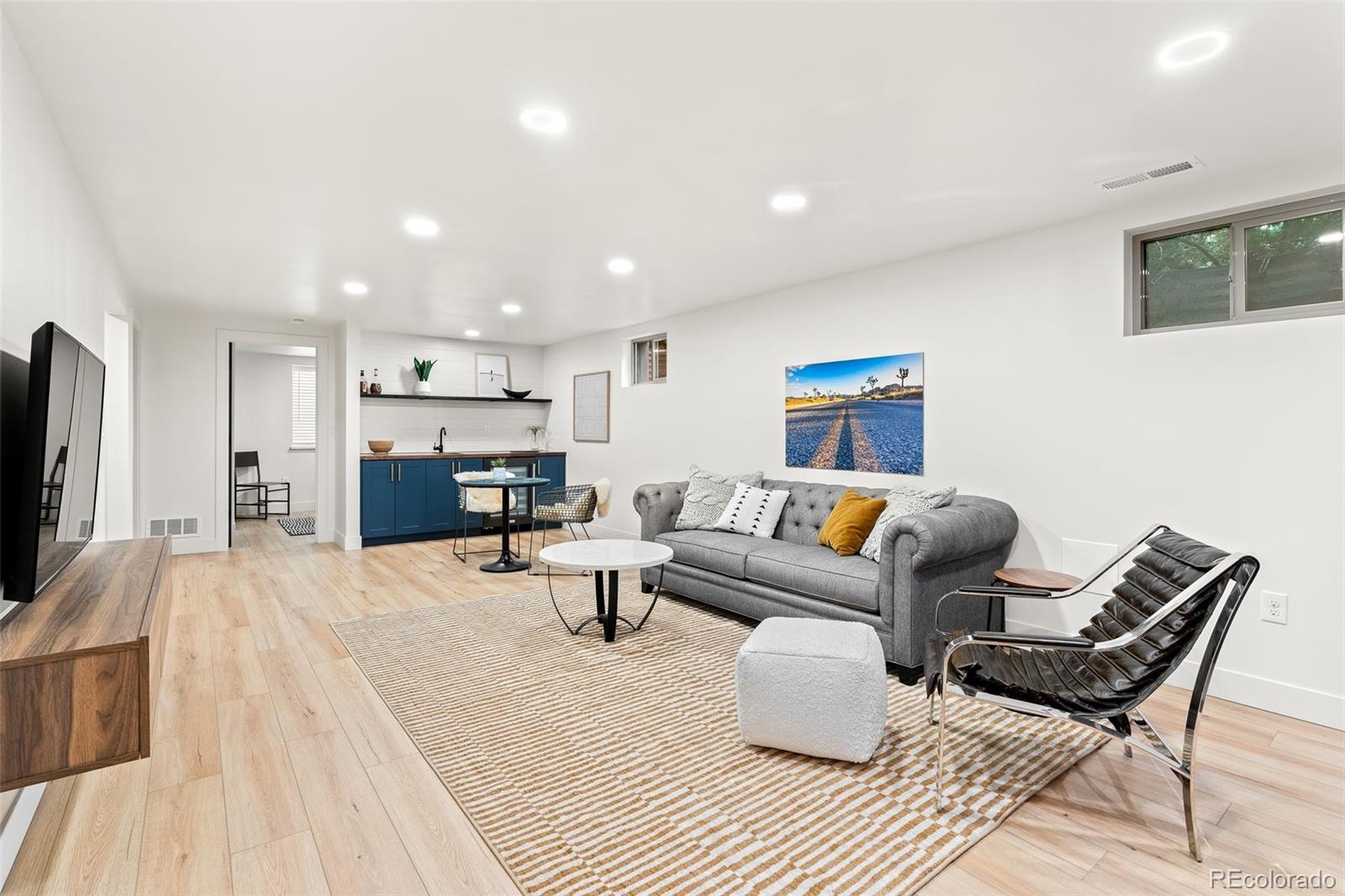 8214 E Kenyon Drive