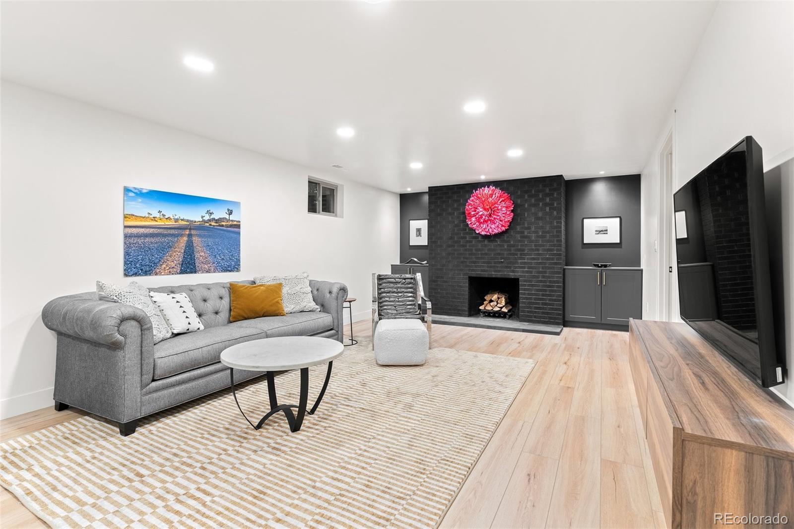 8214 E Kenyon Drive