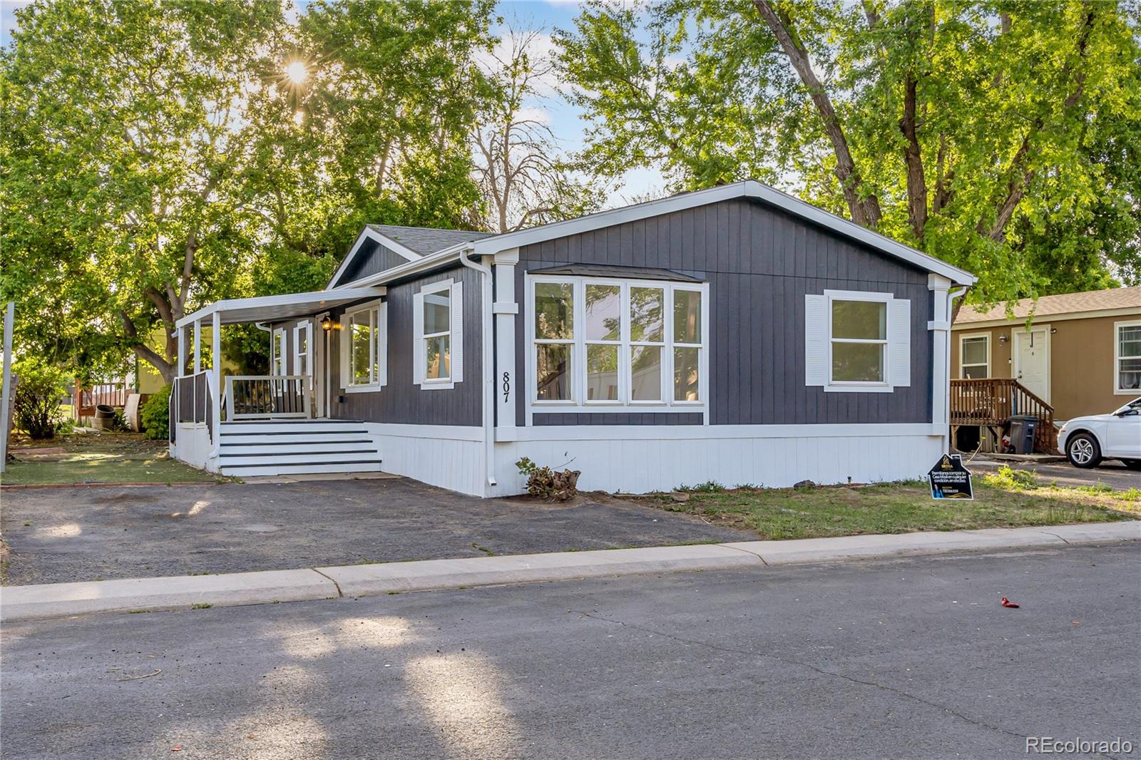 807 Robin Cove
