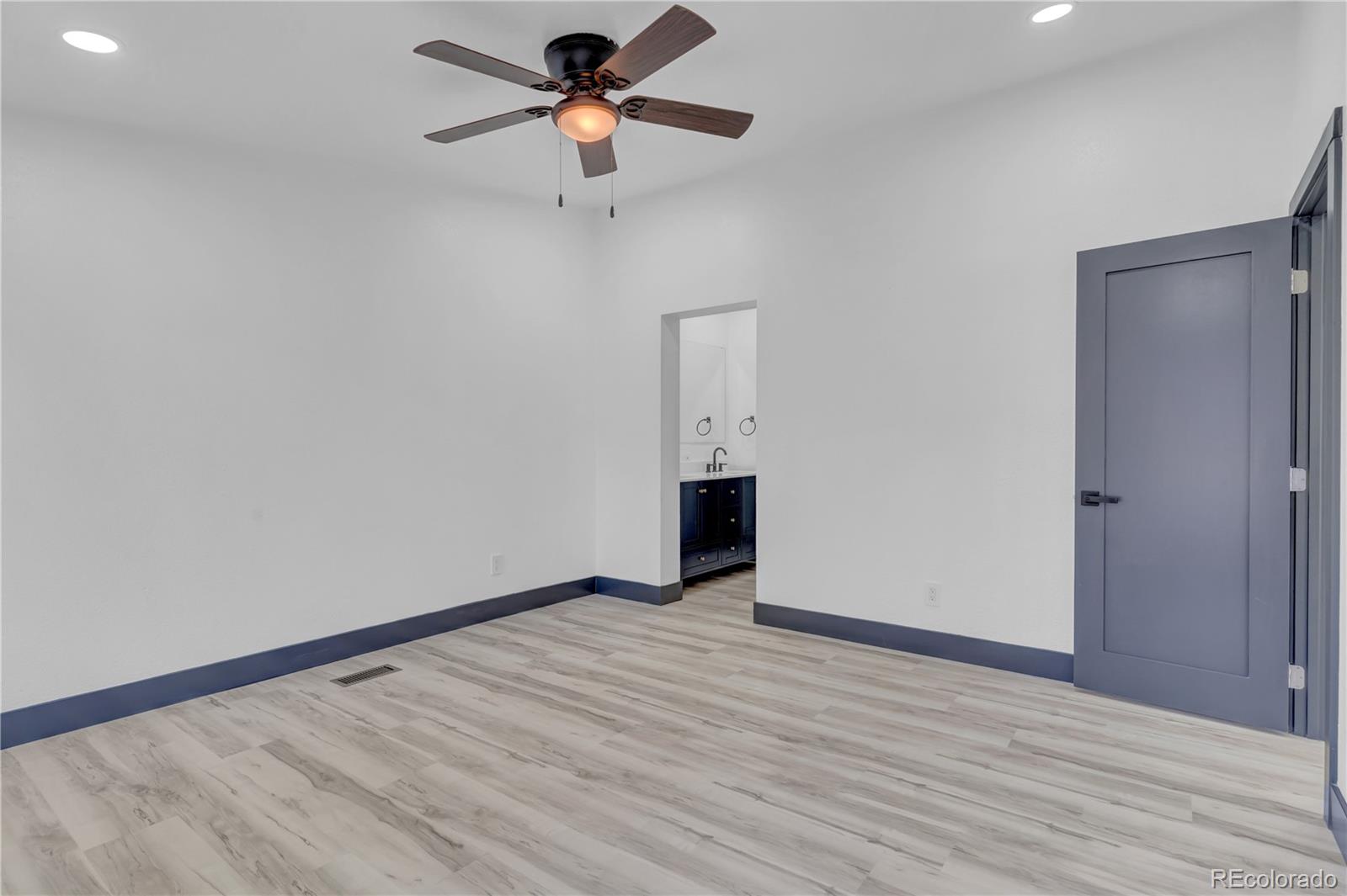 807 Robin Cove