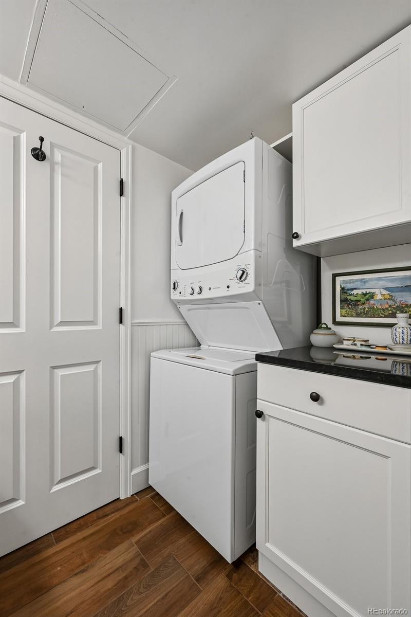 1551 Larimer Street Unit: 2006