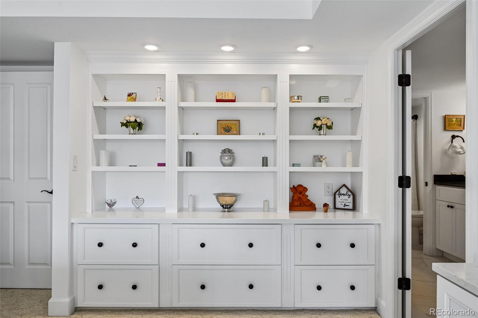 1551 Larimer Street Unit: 2006
