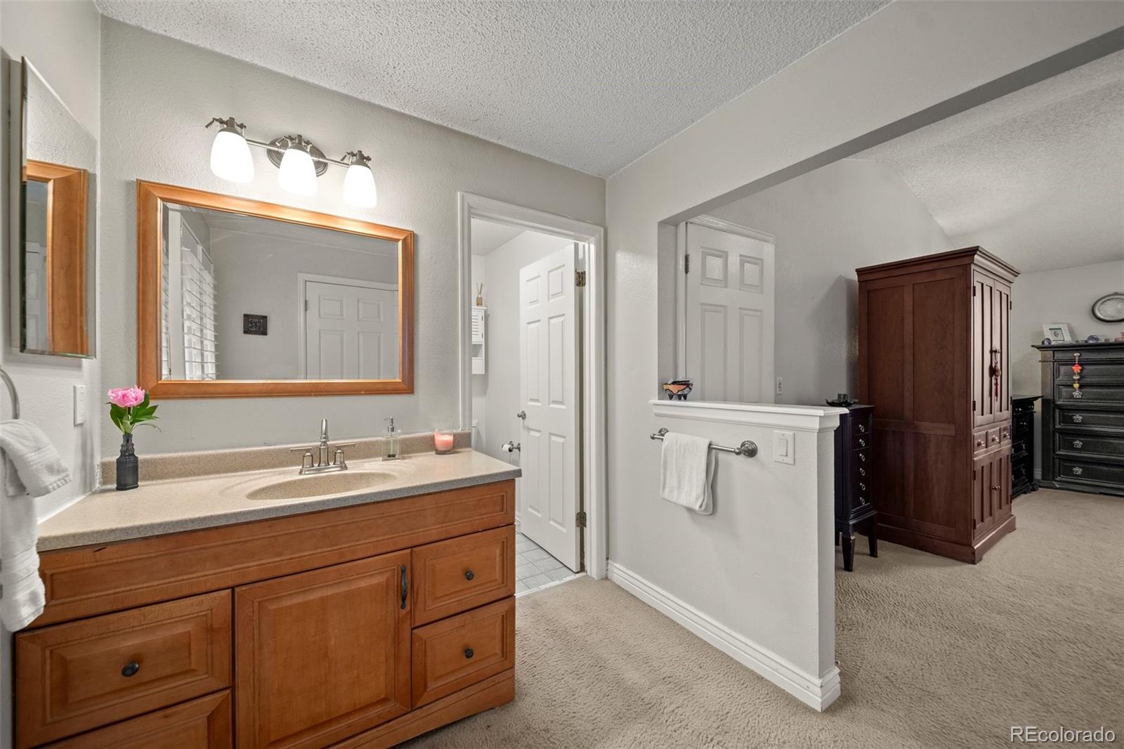 9963 W Canyon Avenue