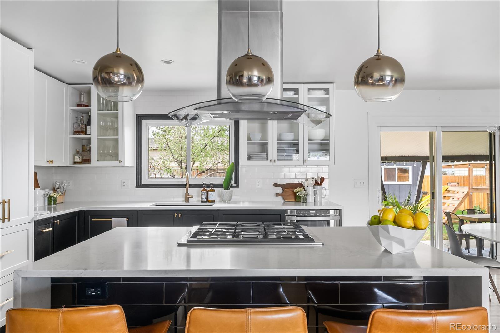 3103 W Bellewood Drive