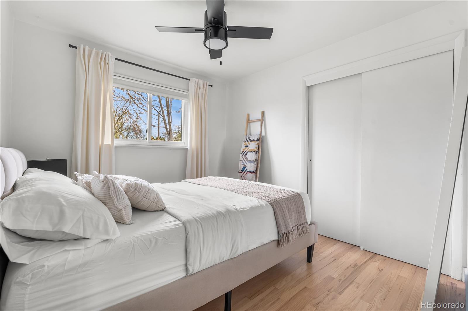 3103 W Bellewood Drive