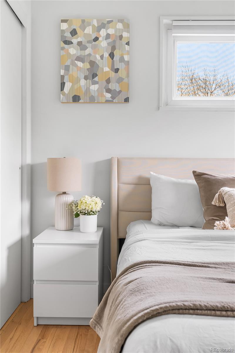 3103 W Bellewood Drive