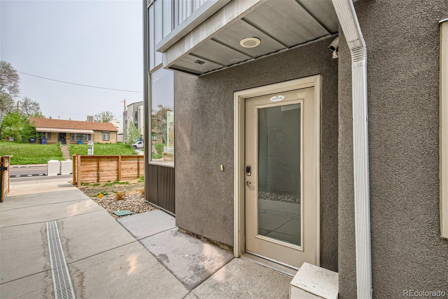 3420 W 17th Avenue