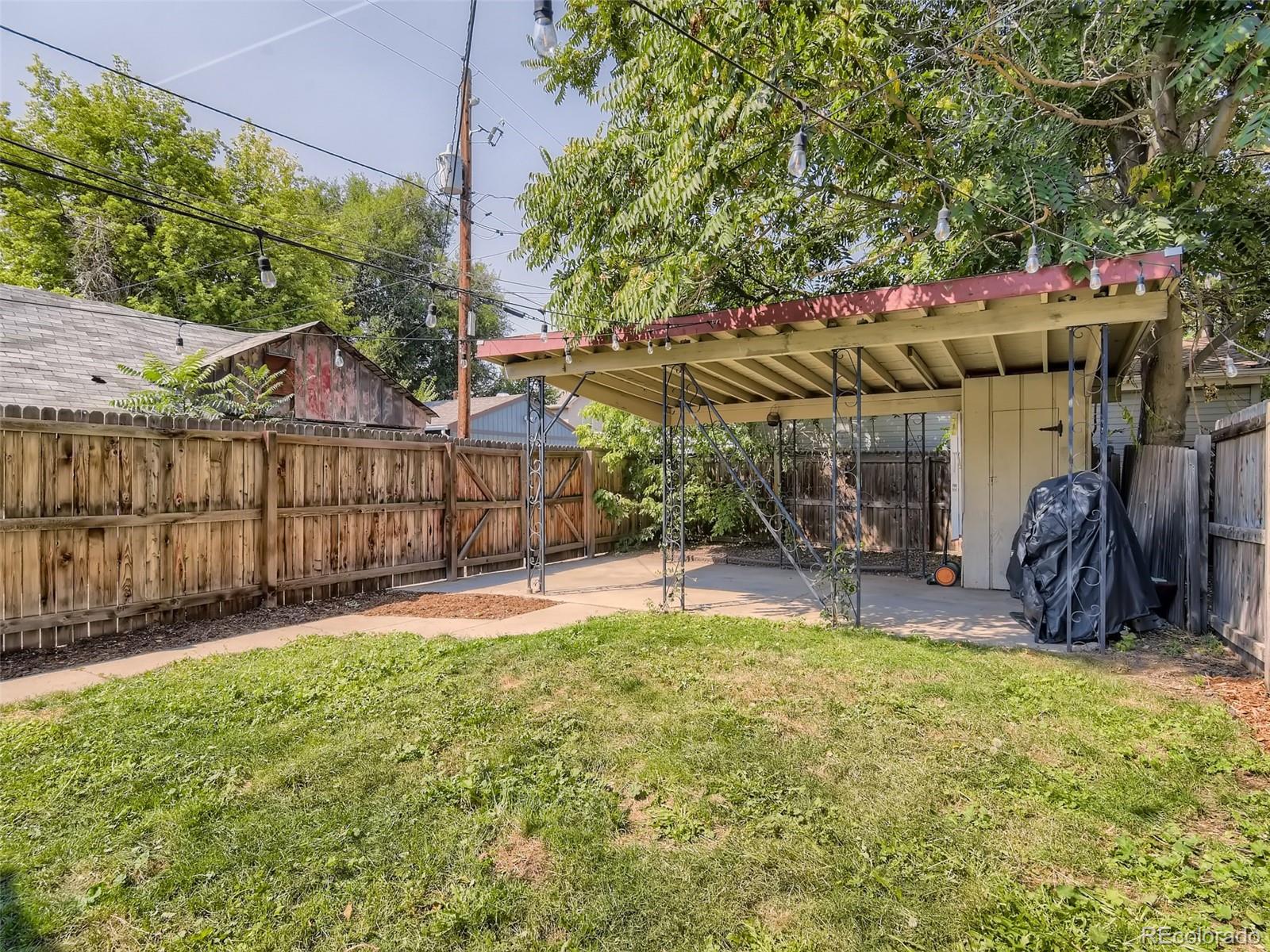 1523 E 30th Avenue