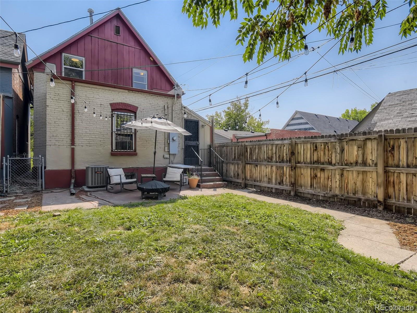 1523 E 30th Avenue
