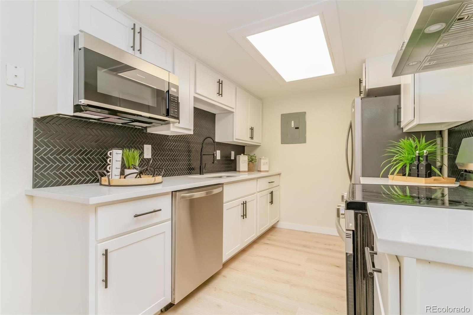 15138 E Louisiana Drive Unit: 207