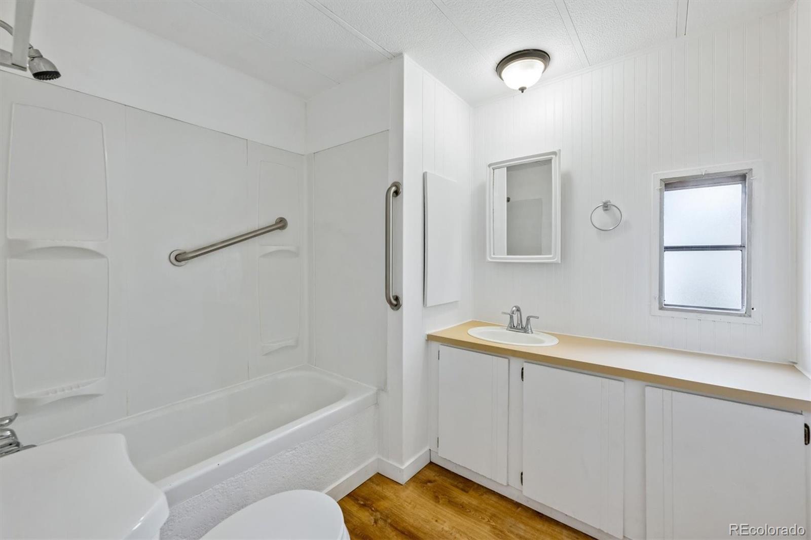 1601 N College Avenue