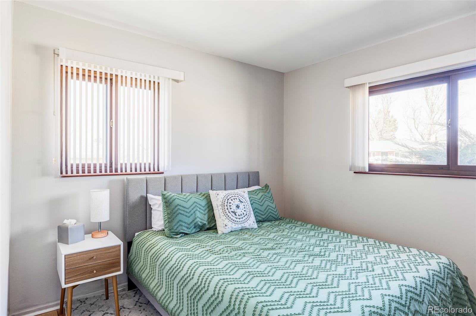 2854 S Raleigh Street