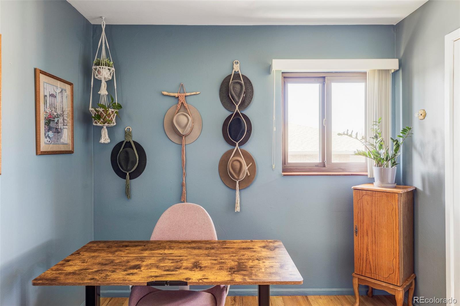 2854 S Raleigh Street