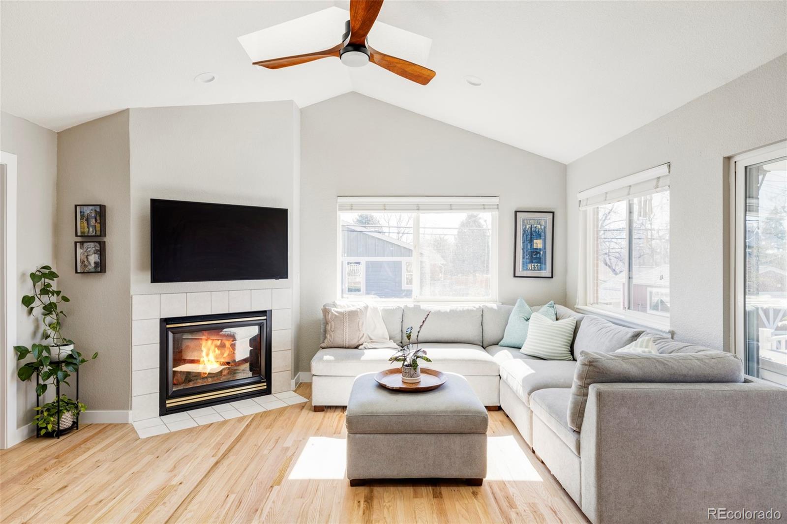 2854 S Raleigh Street