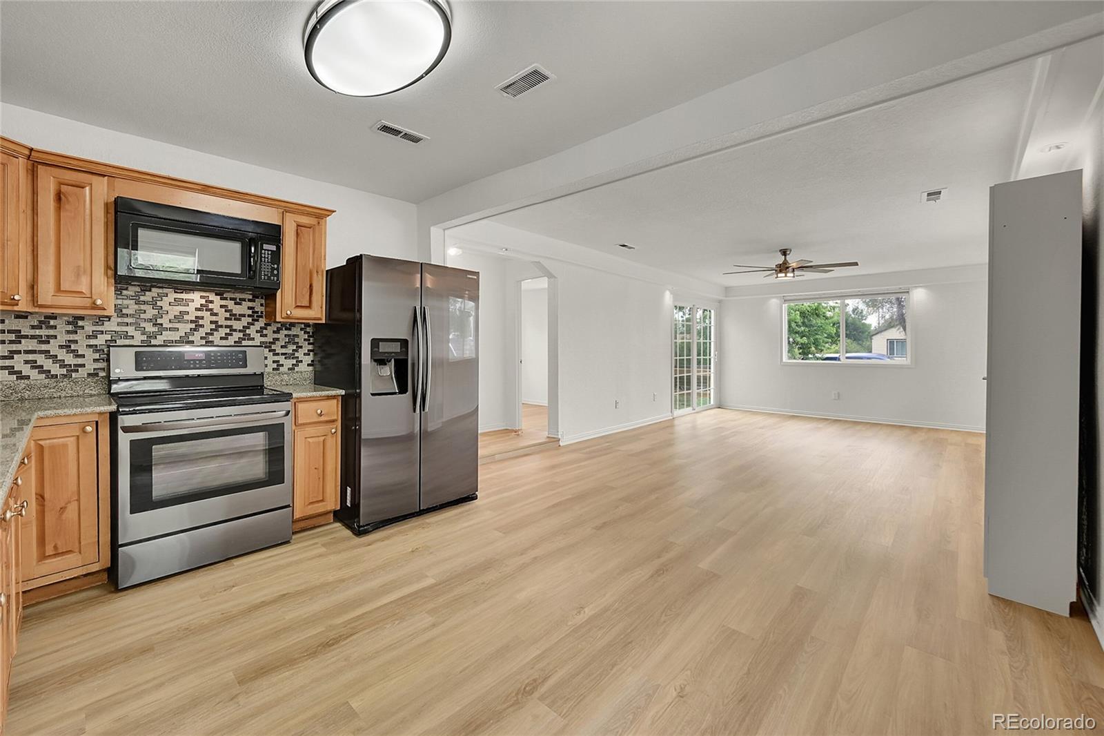 927 S Yates Street Unit: A