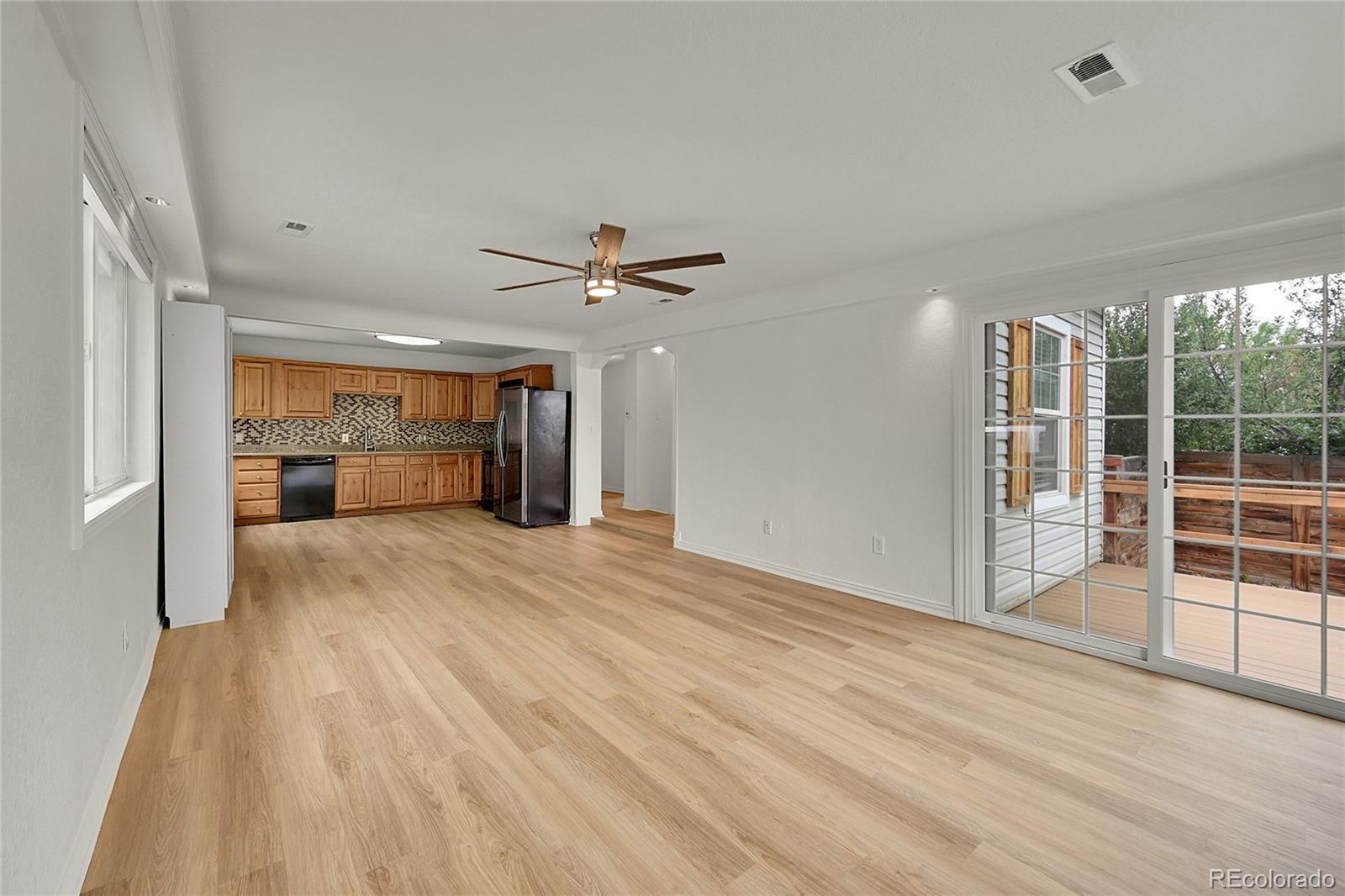 927 S Yates Street Unit: A