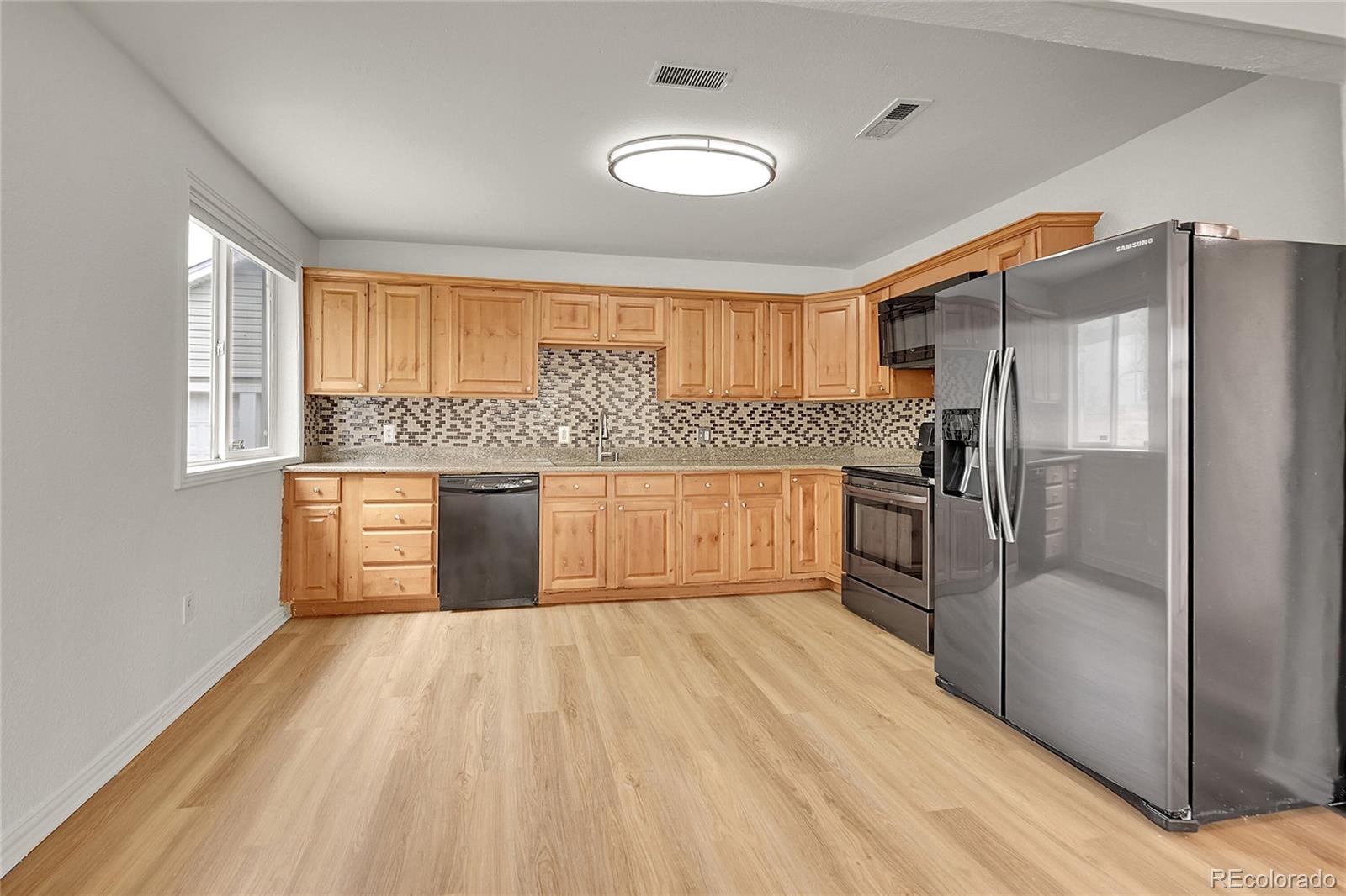 927 S Yates Street Unit: A