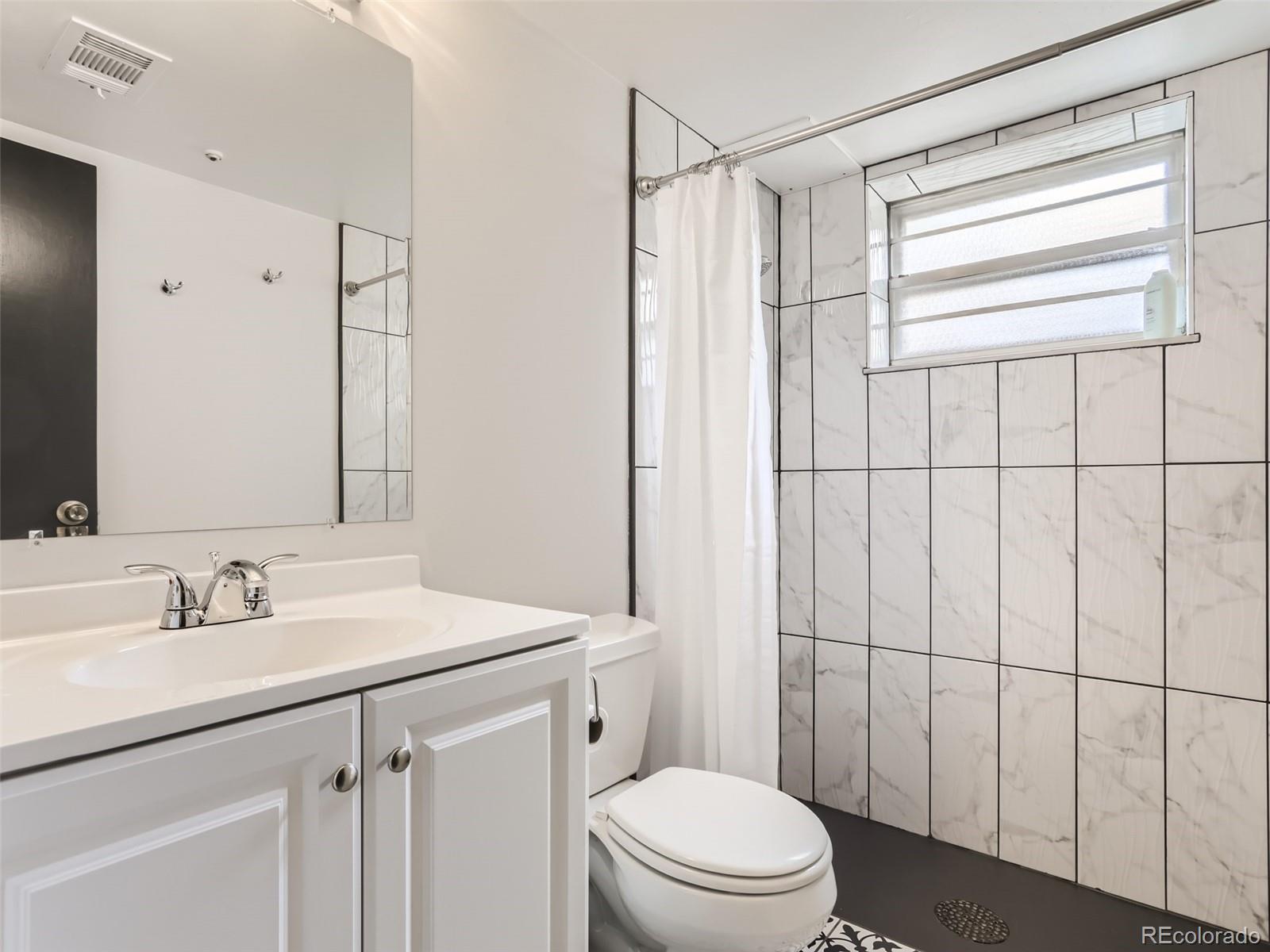 11557 Humboldt Street