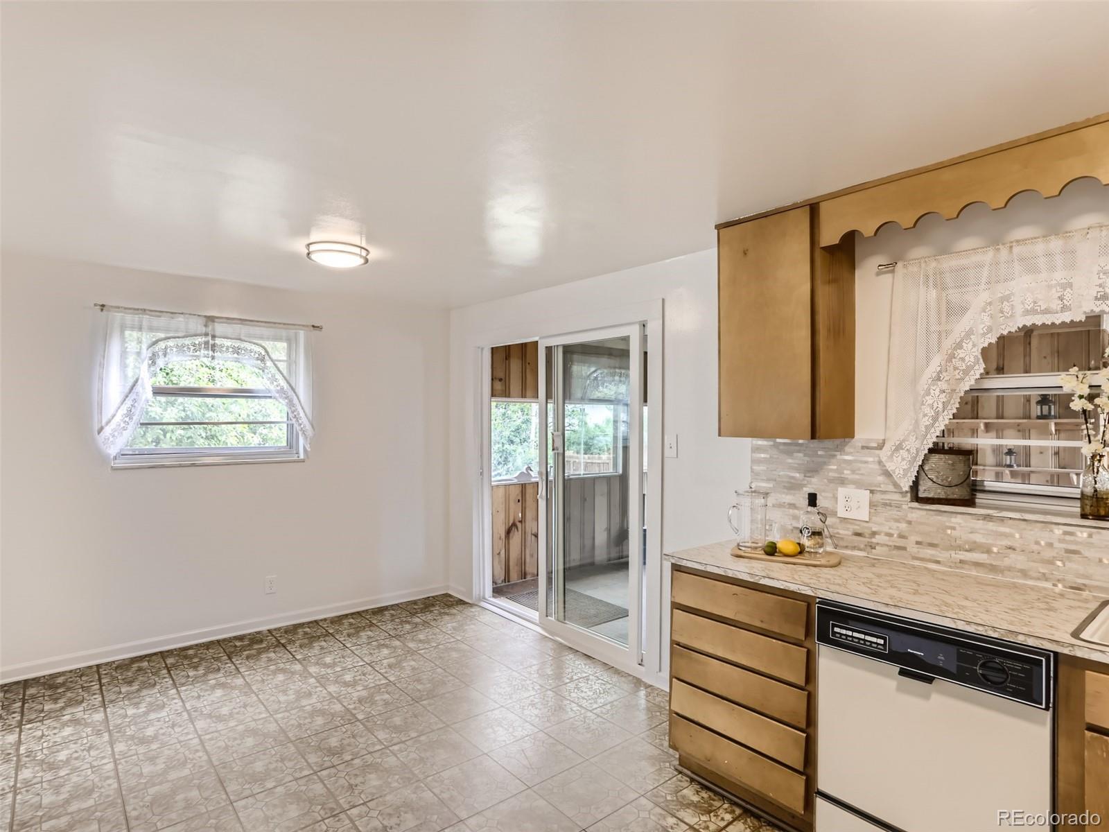 11557 Humboldt Street