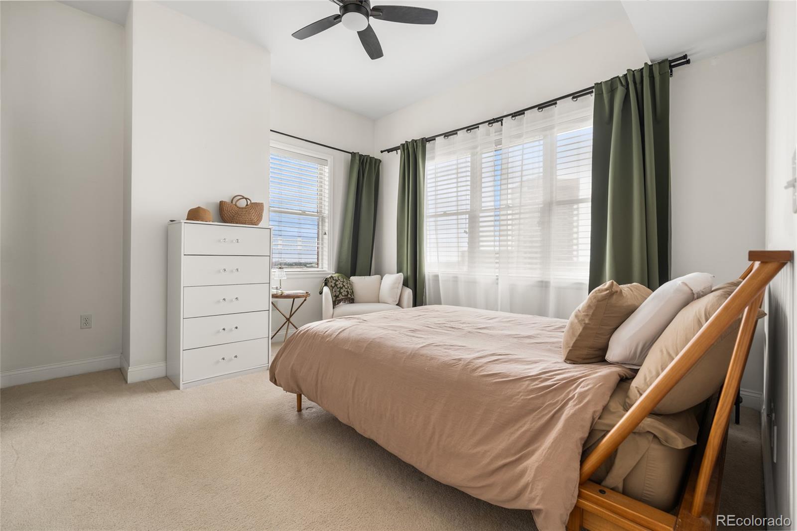 1950 N Logan Street Unit: 905