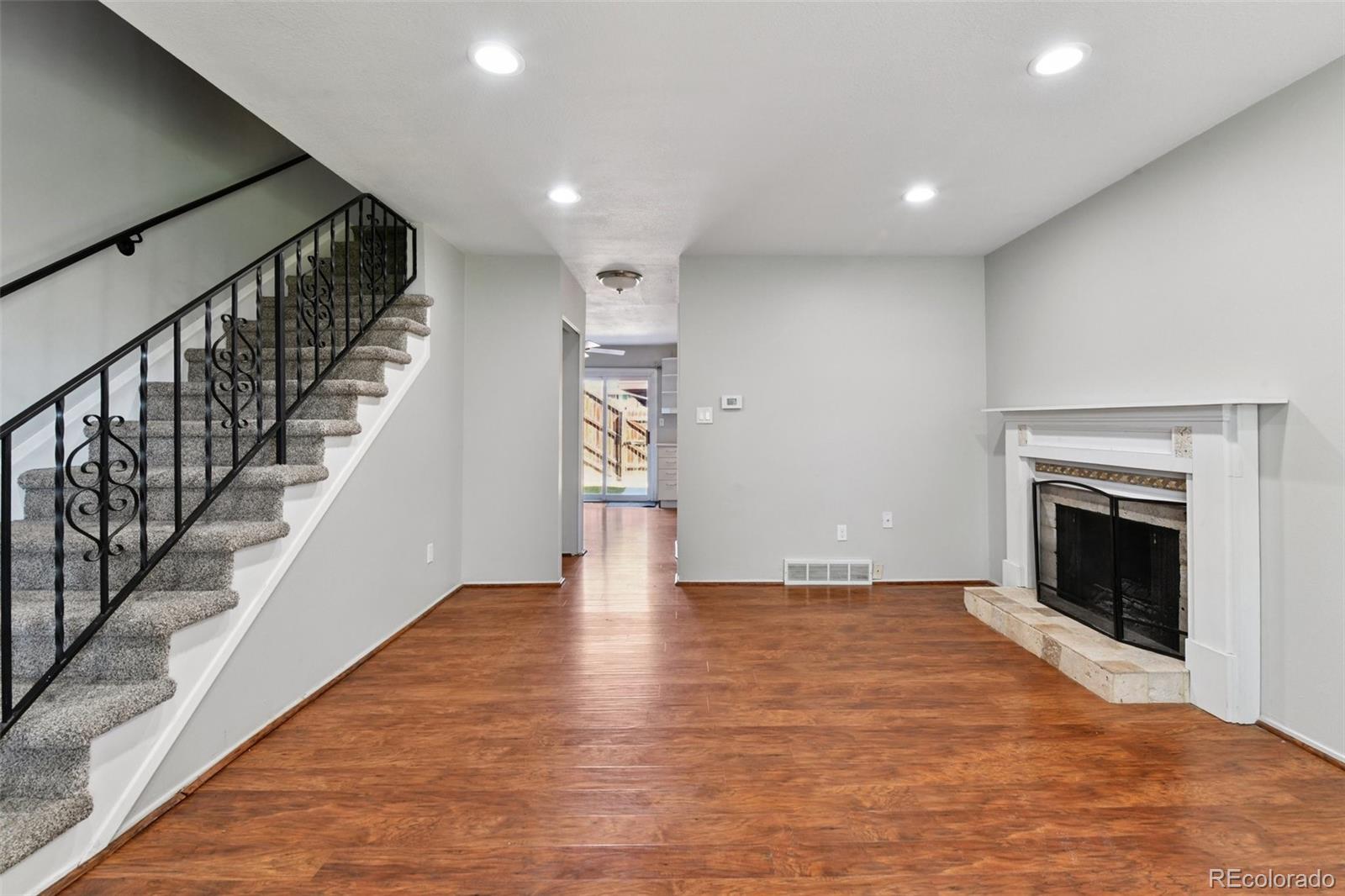 5707 S Lowell Boulevard