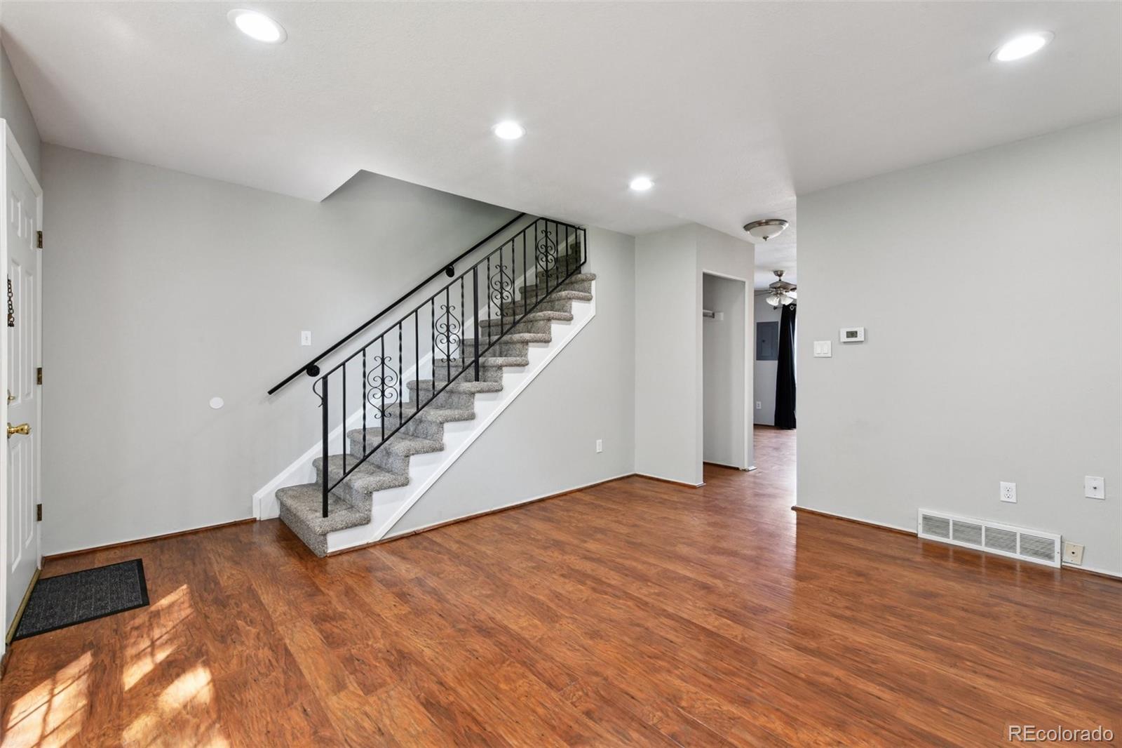 5707 S Lowell Boulevard