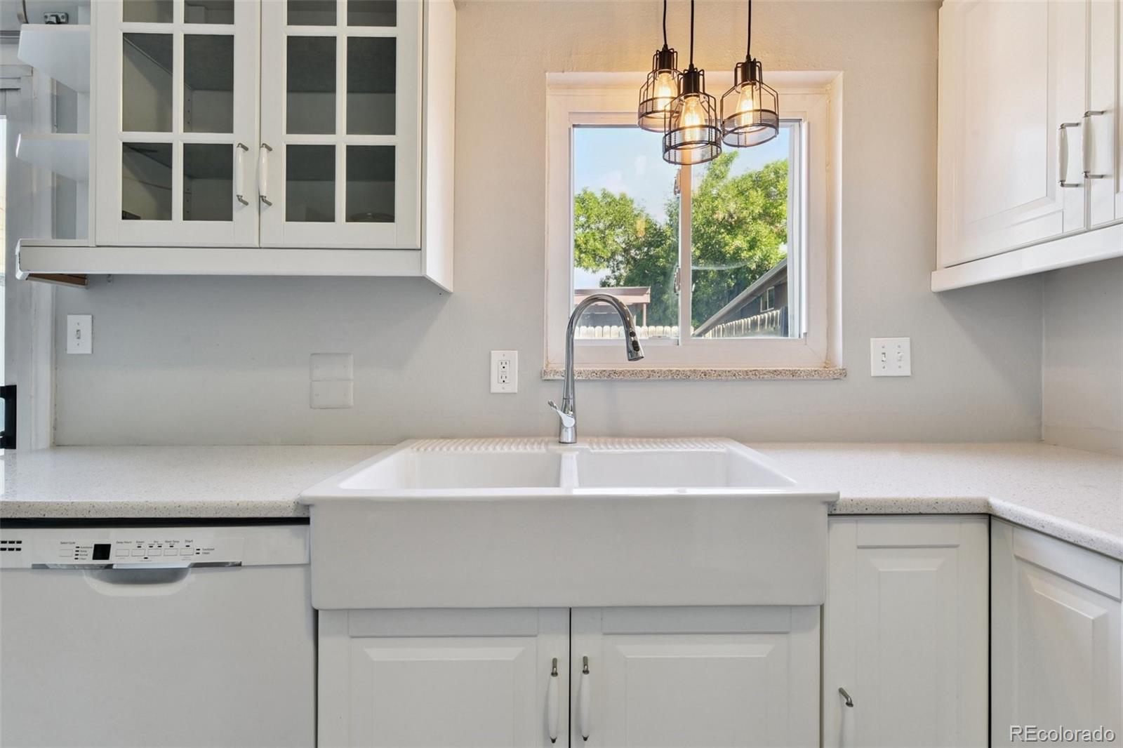 5707 S Lowell Boulevard