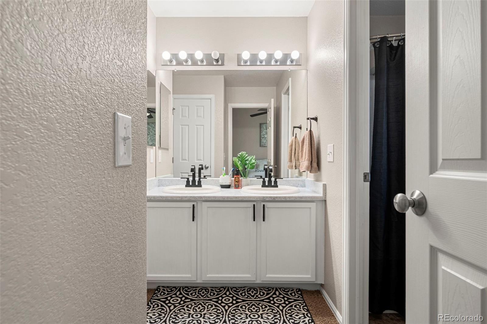 215 Blue Bonnet Drive