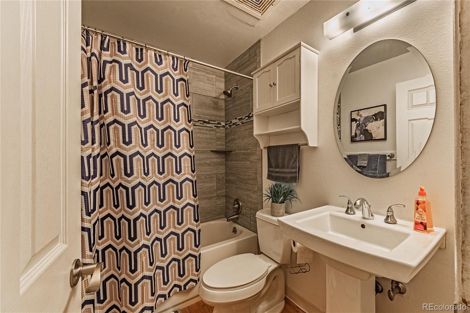 7945 York Street Unit: 2