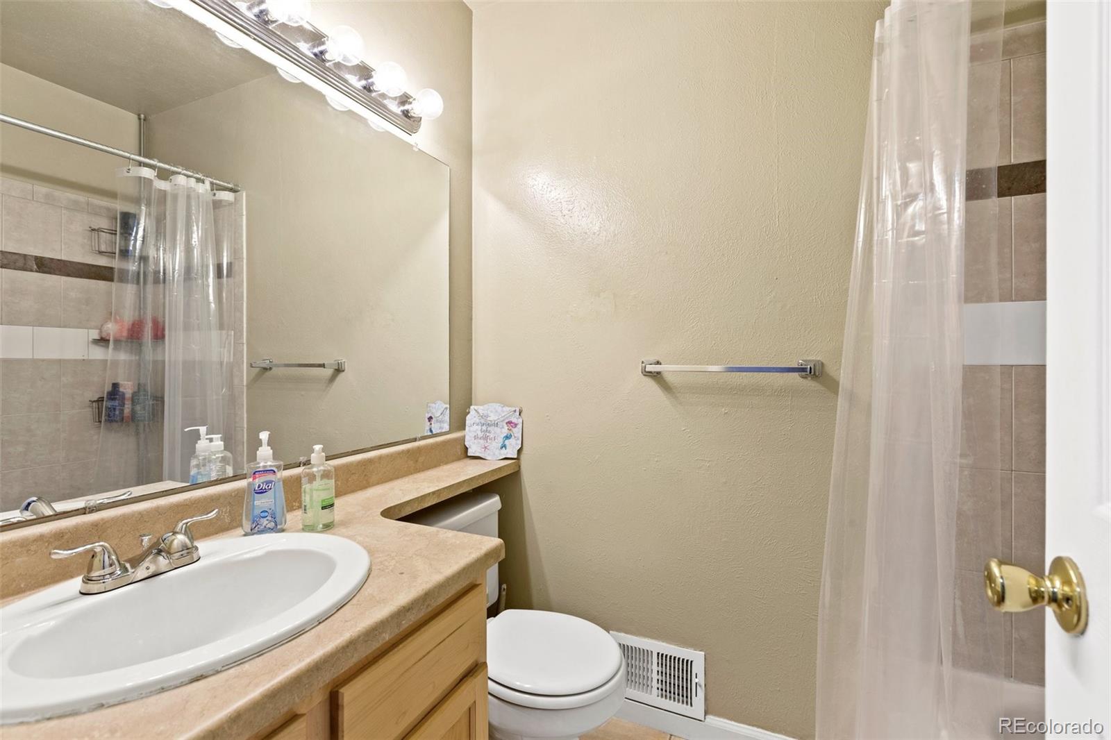 15711 E 13th Place