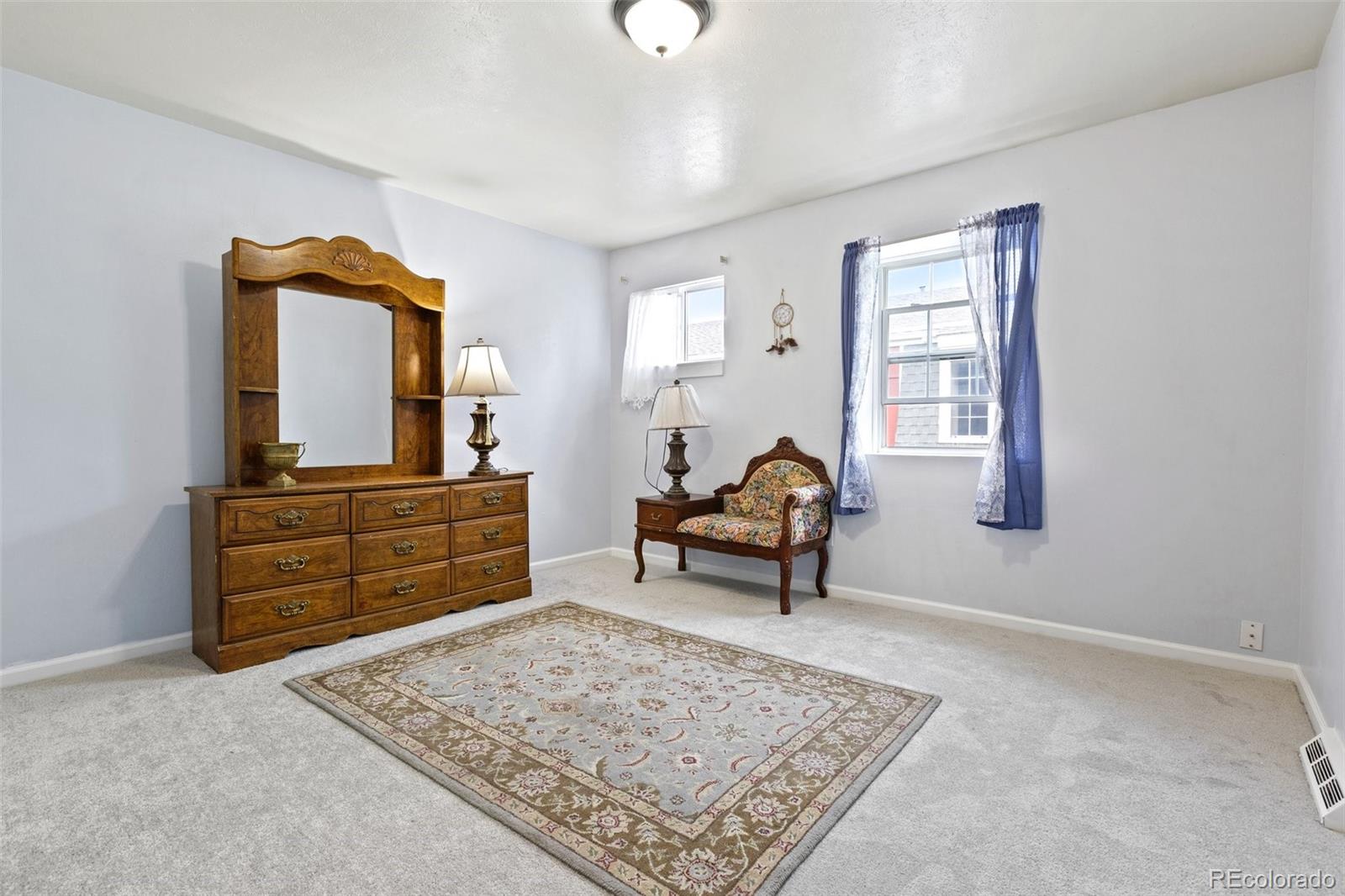 15711 E 13th Place