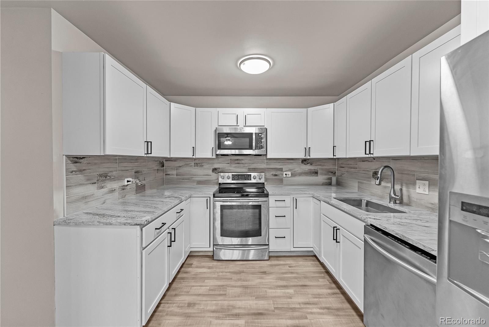 595 S Alton Way Unit: 5D