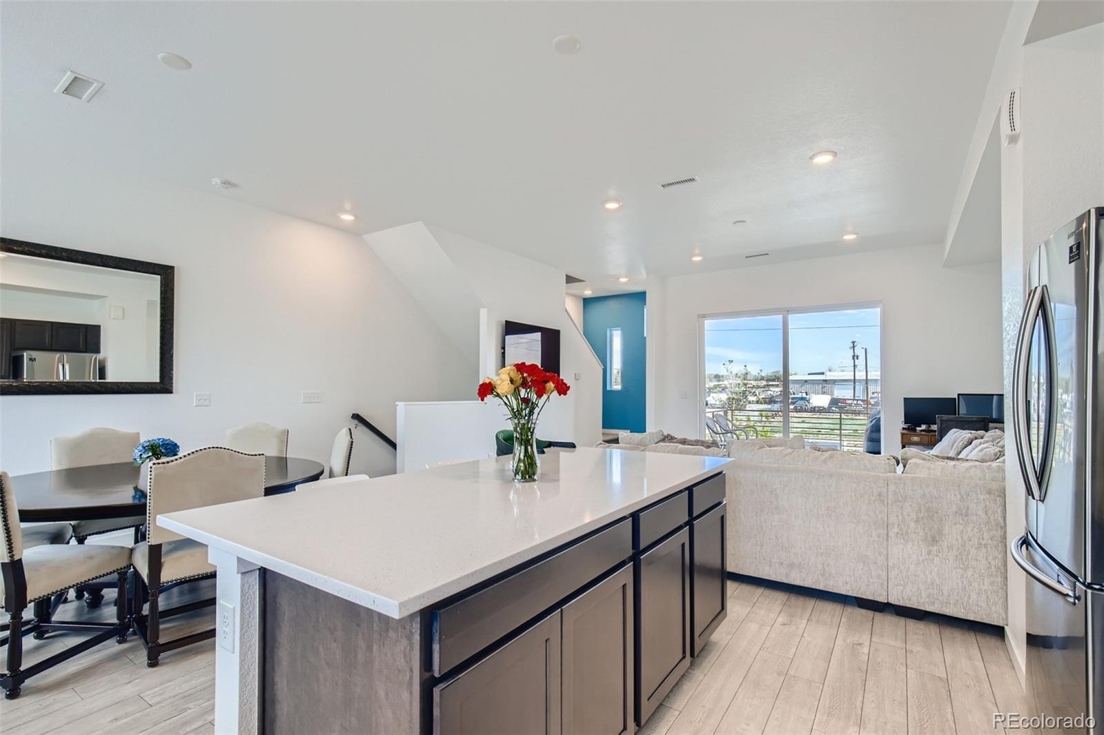 1681 W 67th Circle
