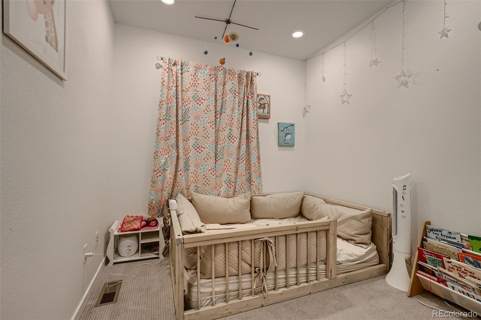 1681 W 67th Circle