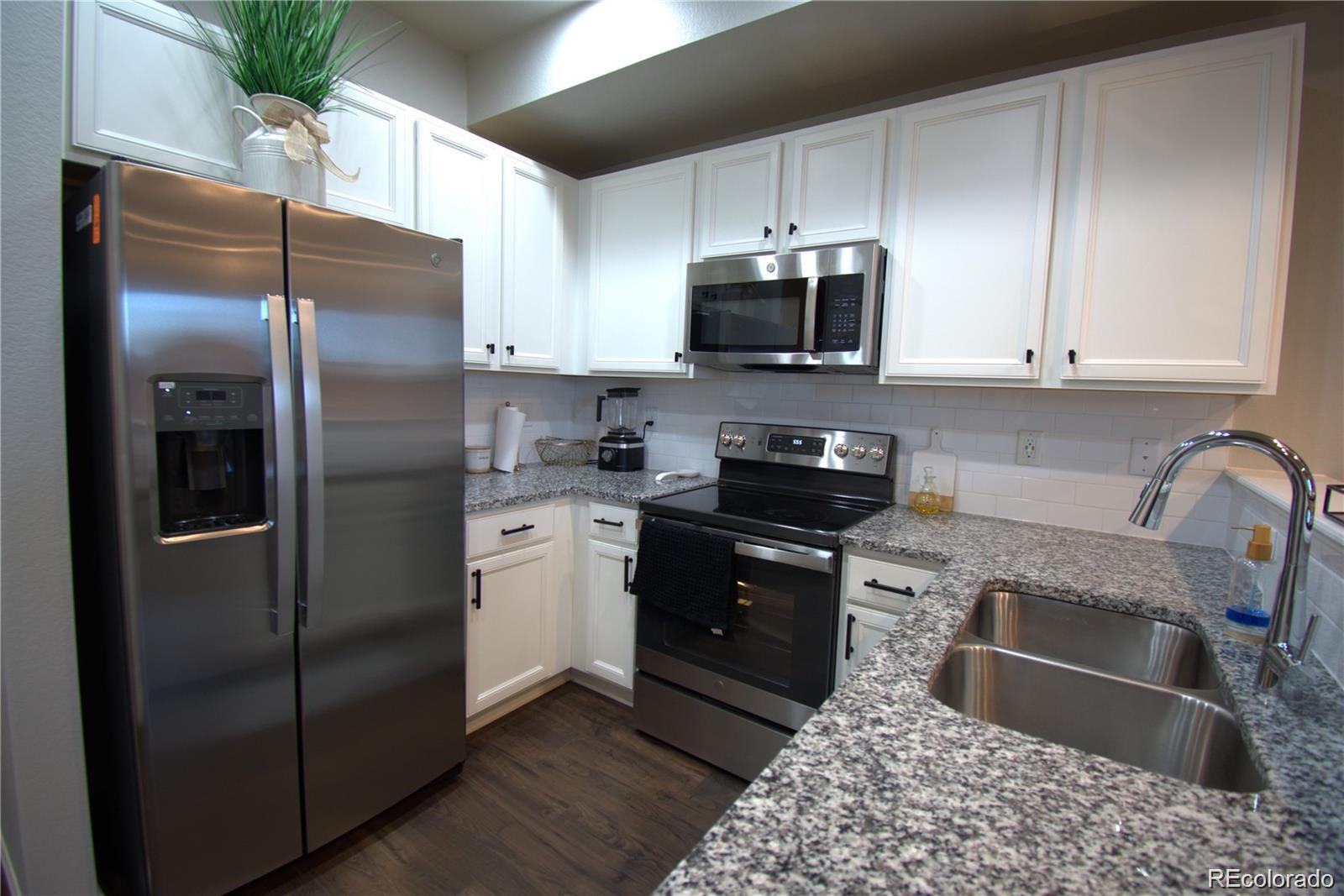 6435 N Dunkirk Street