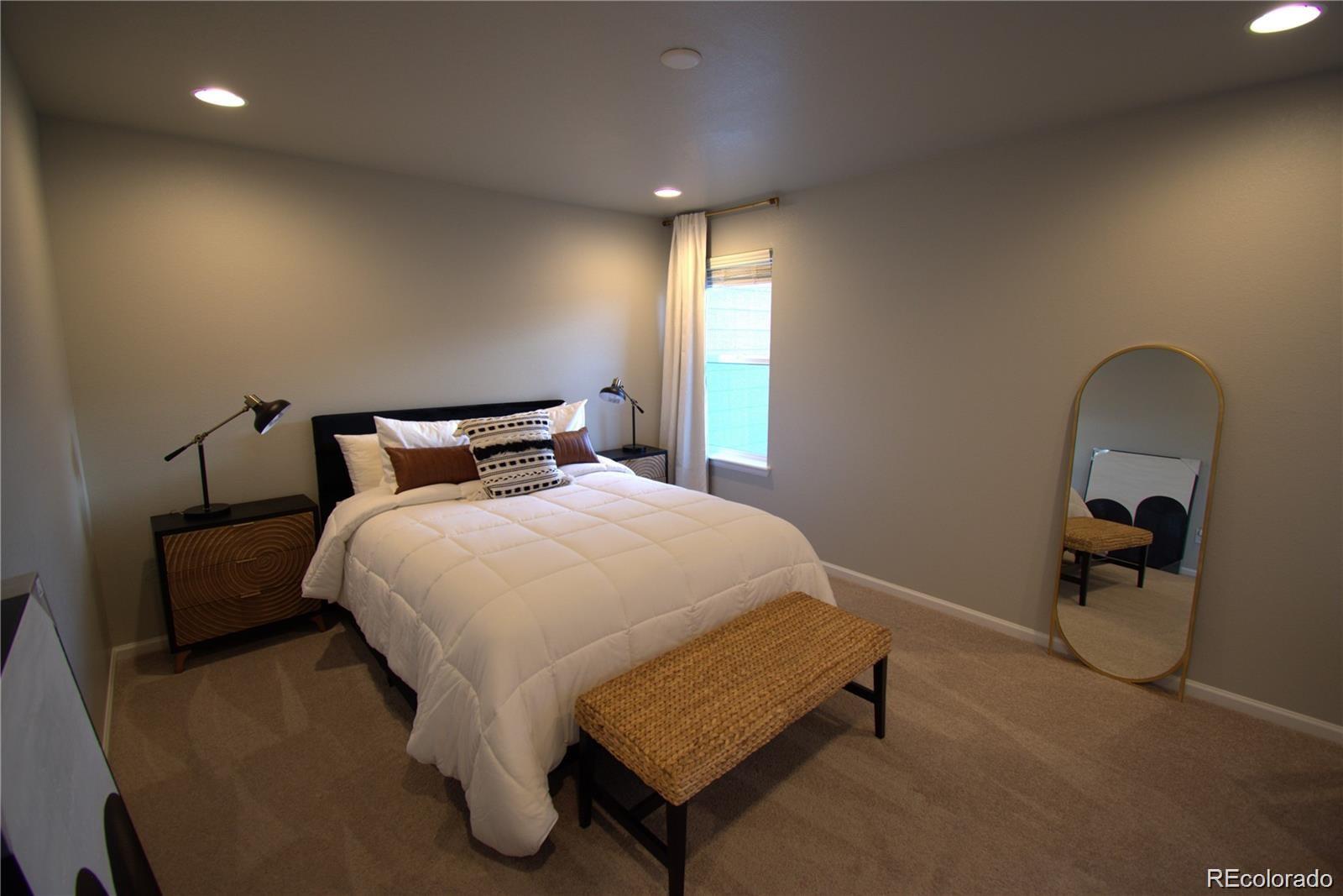 6435 N Dunkirk Street