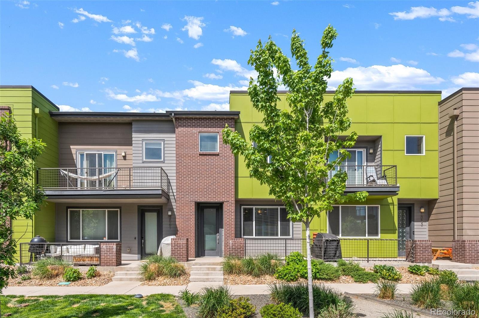 2057 W 67th Place