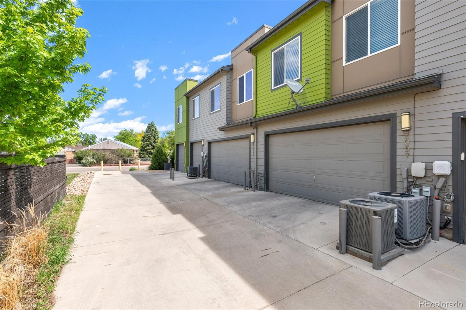 2057 W 67th Place