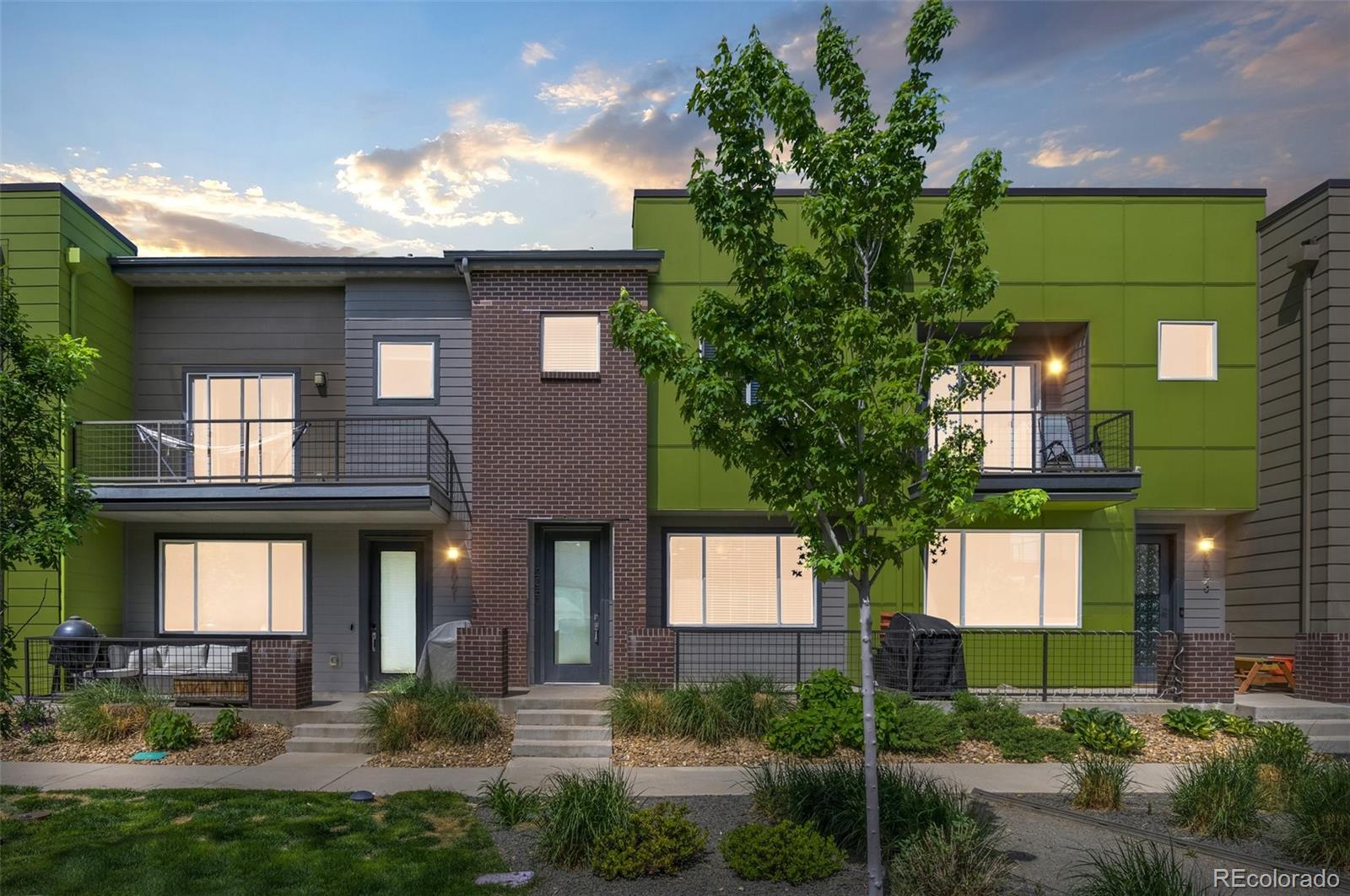2057 W 67th Place