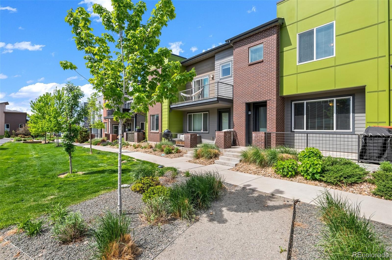 2057 W 67th Place