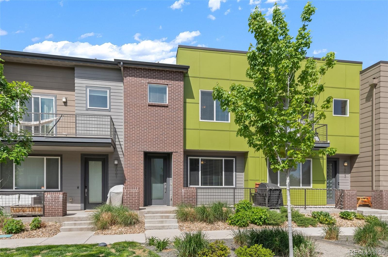 2057 W 67th Place