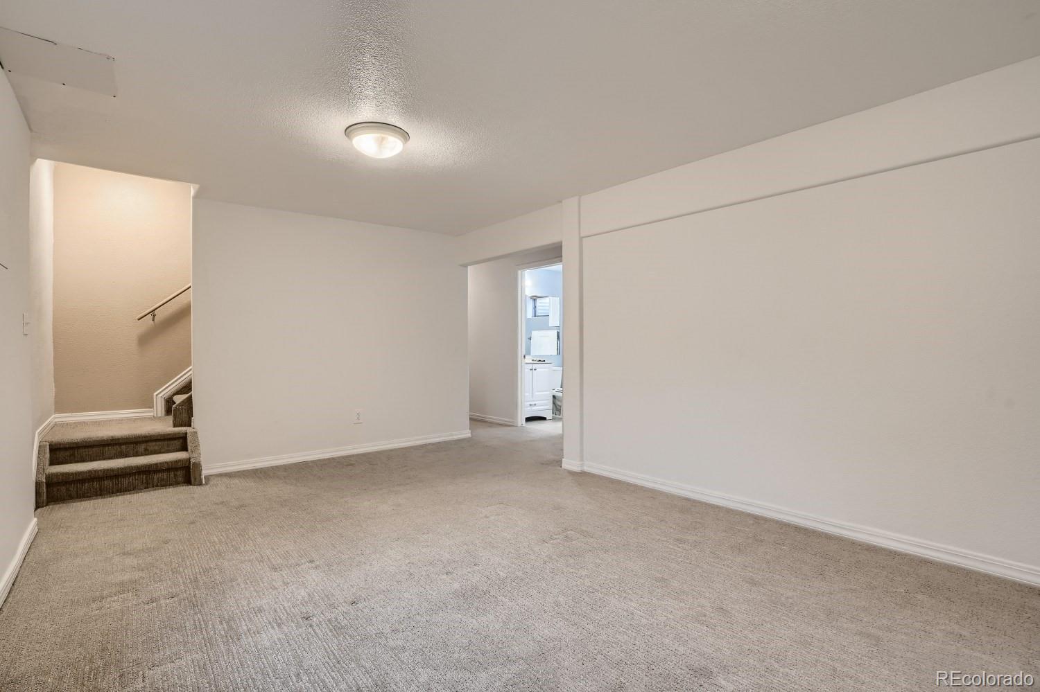 5102 E 111th Place