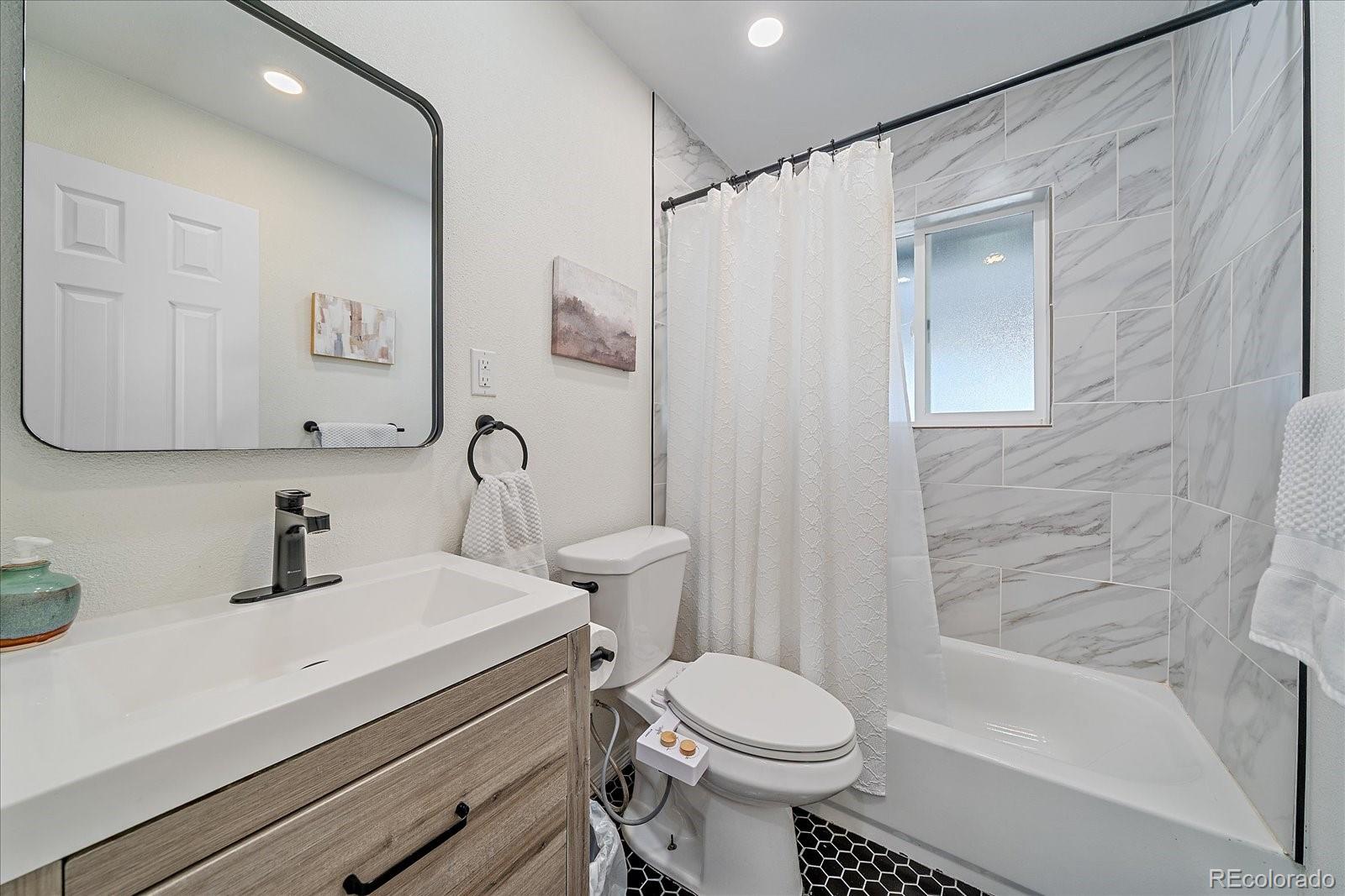 351 S Wolff Street
