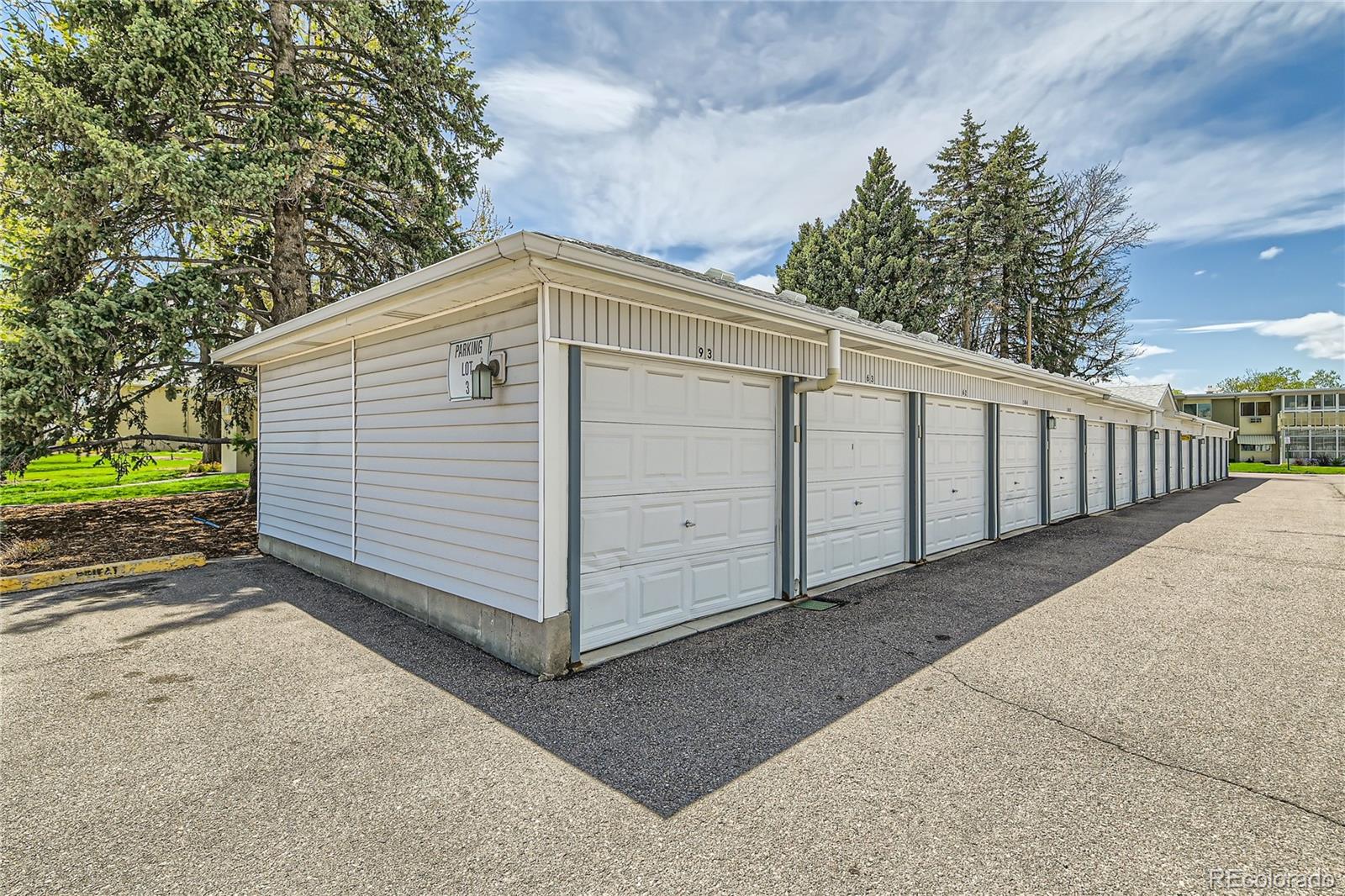 735 S Clinton Street Unit: 6-B