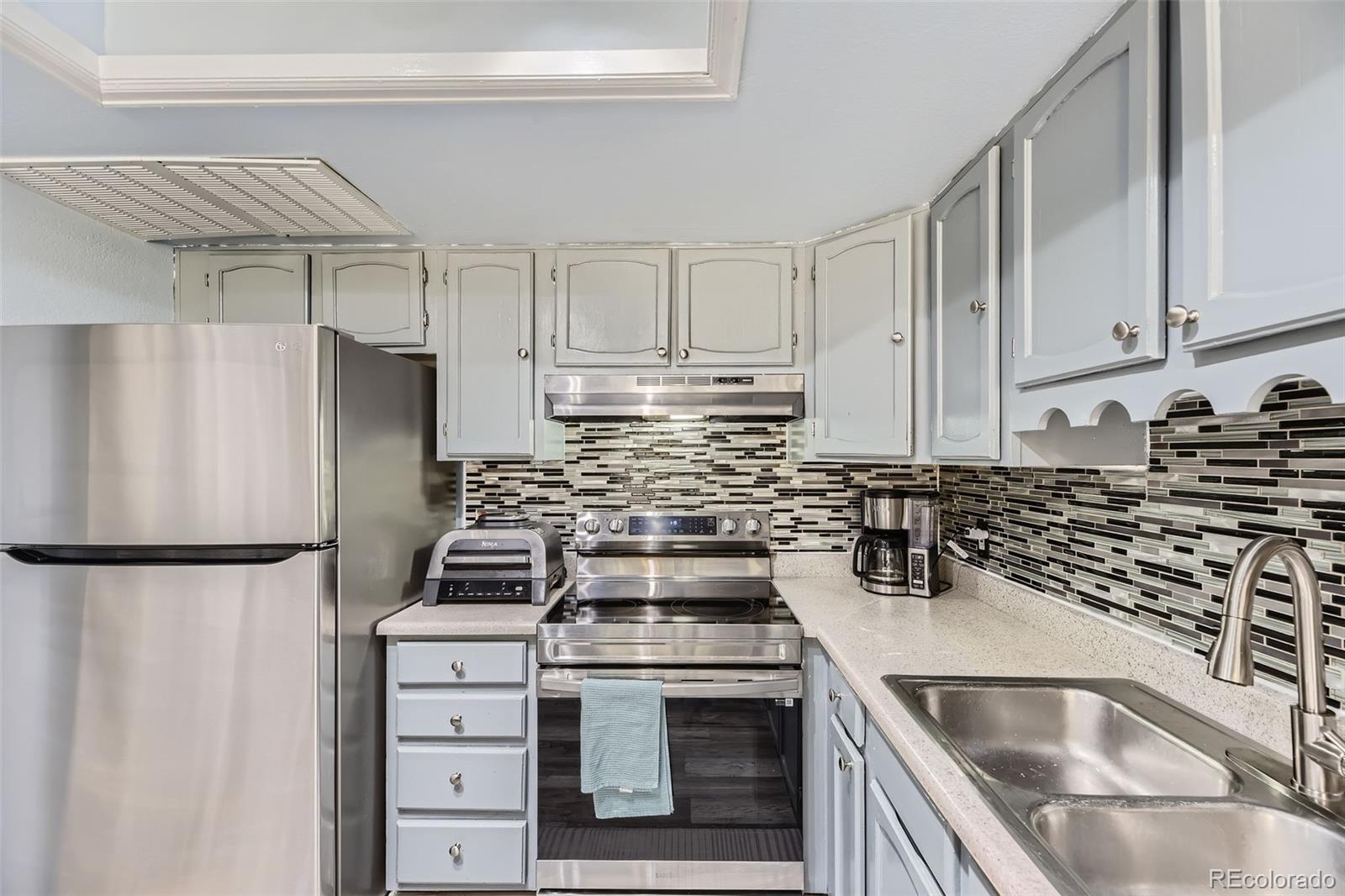 15491 E Wyoming Drive