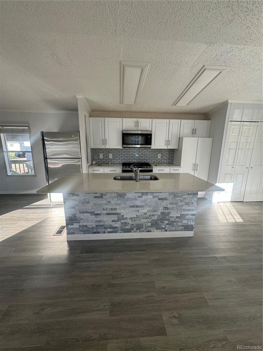 10910 Turne Boulevard