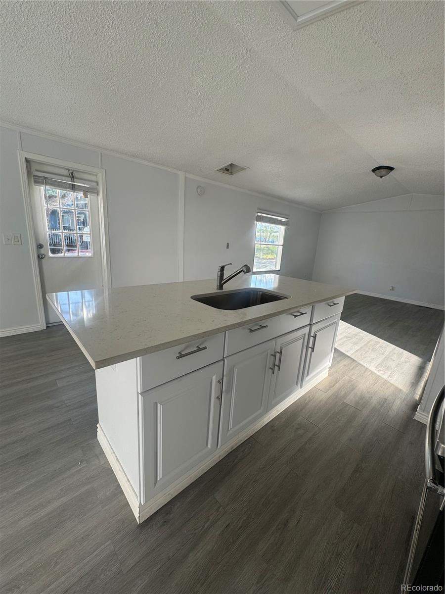 10910 Turne Boulevard