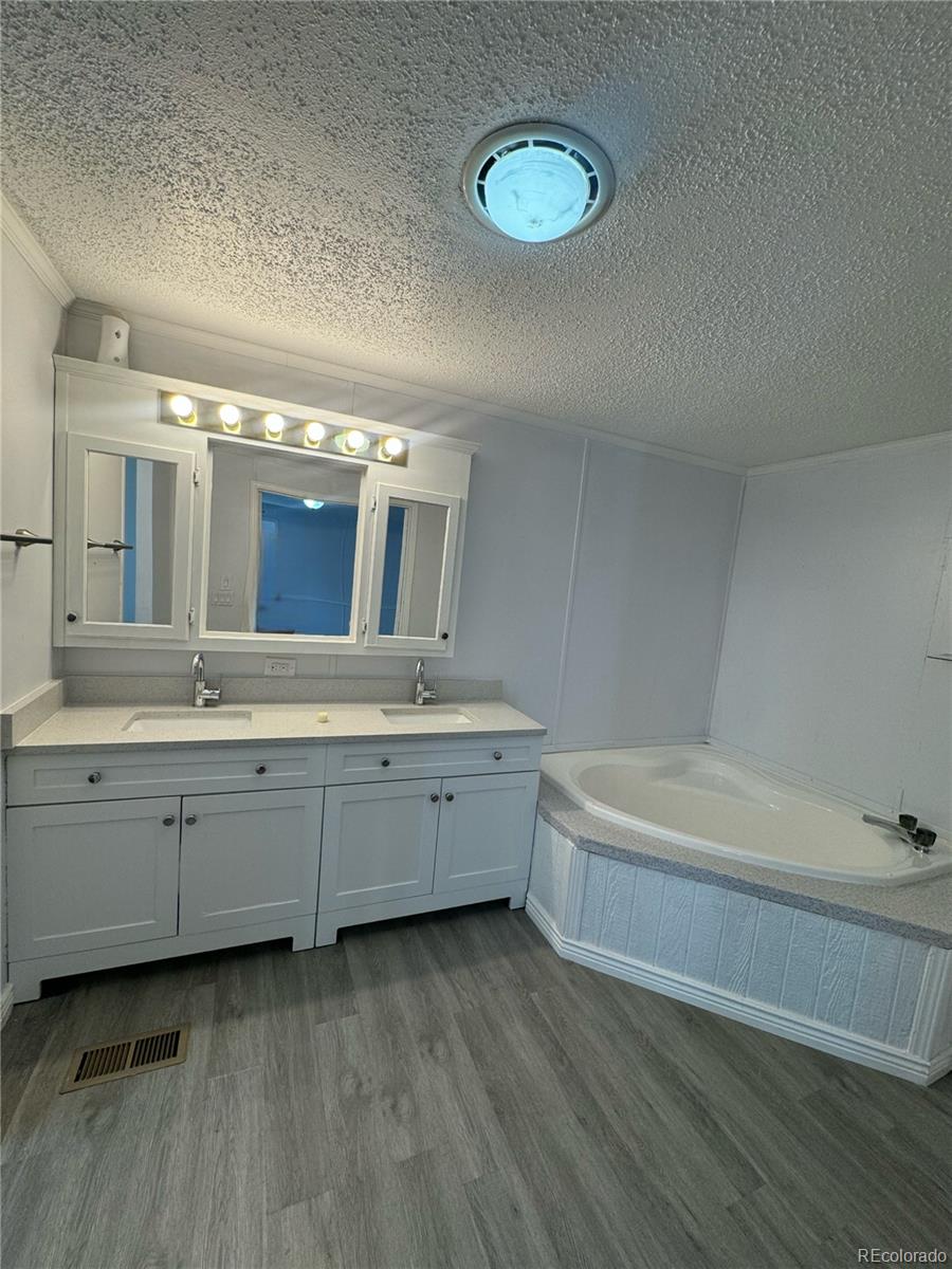 10910 Turne Boulevard