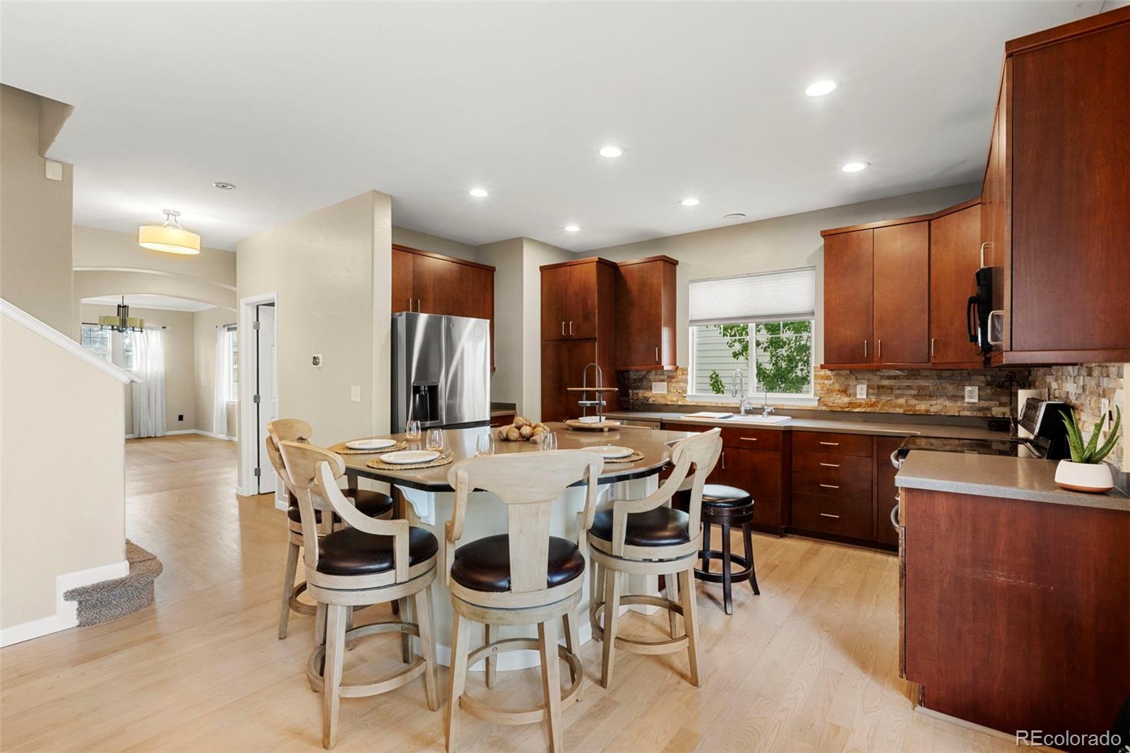 22 Apache Plume Street